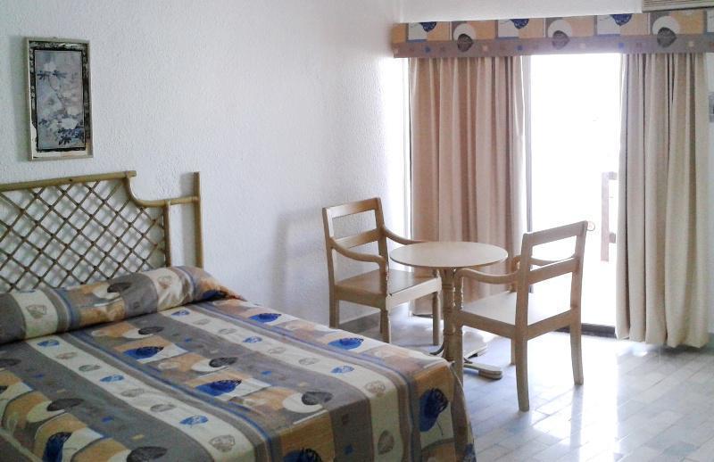 Las Perlas Condos Канкун Стая снимка